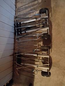 lot 3352 image: 2 Luggage Carts