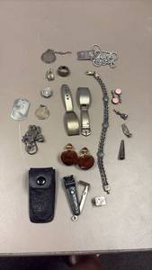 lot 1588 image: Miscellaneous Sterling and silverplate items