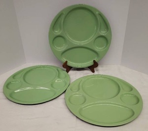 lot 7 image: 3 Vintage 1941 Enamelware Server Trays - Back Stamped Johns Service Plate - Made in Hollywood, CA - 13in W