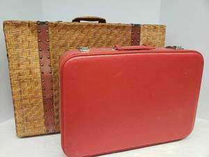 lot 8 image: Vintage Suitcases - Red Textured Vinyl Covered & WickerRattan Clad - Largest is 25in L x 18in W x 7in D