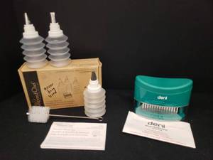 lot 28 image: NIP Kitchen Accessories Pampered Chef Decorator Bottle Set & Deni #MT45 Stainless Stee Blade Meat Tenderizer