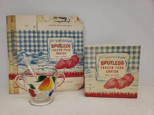 lot 97 image: Six Vintage 1950s Spotless One Quart Frozen Food Cartons - Waxed Cardboard - 5.25in W x 5.25in T x 2.25in D, Vintage Bartlett Collins Handpainted Suger Bowl, & Honey Wand