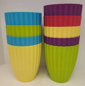lot 98 image: 9 NewUnused Plastic PlantersPot Covers - 6.5in W x 8in T
