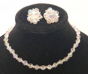 lot 125 image: Beautiful 1950s Crystal Aurora Borealis Glass Bead Choker Necklace - 19in L, and Matching Clip Earrinigs