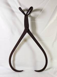 lot 132 image: Antique Primitive Ice Hook Tongs 21