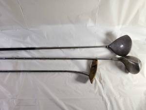 lot 176 image: Golf Club Lot 2 Drivers and Putter&nbsp