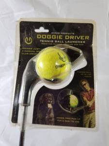lot 177 image: Hyper Products Doggie Driver Tennis Ball Launcher