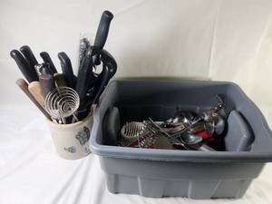 lot 195 image: Kitchen Utensil and Tool Lot with Knife Block, Measuring Cups, Spoons, Spatulas