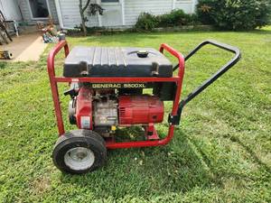 lot 200 image: Generac 5500XL 5500 Watts Portable Generator Model 09778-4