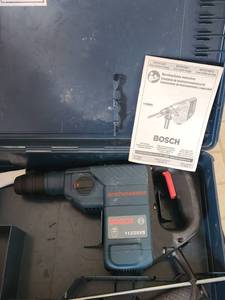 lot 204 image: Bosch 11236VS SDS-Plus Rotary Hammer Drill Kit Works