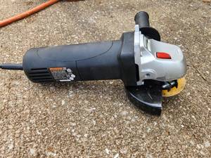 lot 211 image: Drill Master Corded Angle Grinder 4.5 inch Works