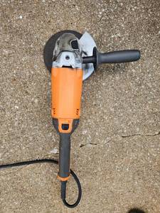 lot 215 image: RIDGID 7 in. Corded Angle Grinder Model R1020 Works