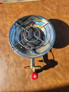 lot 286 image: Propane Patio Heater 20 PSI 0050 with Reflector and Regulator
