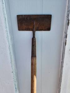 lot 297 image: Garden Hoe with Wooden Handle
