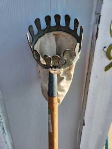 lot 306 image: Fruit Picker with Catcher Bag Wood Handle