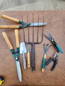 lot 319 image: Garden Tool Lot 8pc Hedge Shears Pruners Forks Spades Hand Tools