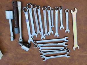 lot 338 image: Mixed Wrench Set 20 Pieces