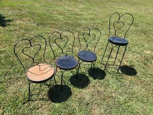 lot 362 image: Set of Four Vintage Wrought Iron Heart Back Chairs