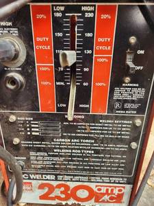 lot 384 image: Montgomery Ward Powrkraft 230 Amp AC Arc Welder Untested