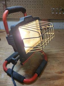 lot 416 image: Craftsman Portable Work Light with Stand and Cord Works