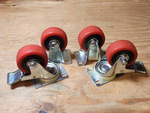 lot 432 image: Set of 4 Casters with Red Wheels and 2 With Brake Mechanism