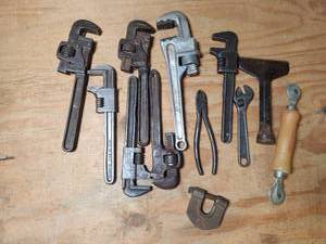 lot 462 image: Hand Tools Lot Vintage Pipe Wrenches and More