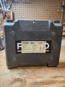 lot 464 image: RIDGID R213BNA Brad Nailer Works