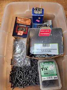 lot 483 image: Lot of Fasteners and Screws - Multiple Brands Mixed Assortment