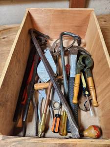 lot 487 image: Assorted Hand Tools Lot in Wooden Box