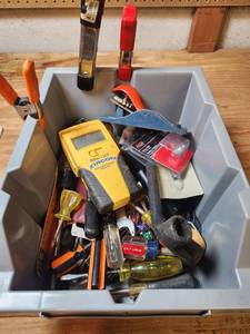 lot 495 image: Mixed Tool Lot Zircon Multiscanner Pro SL Stud Finder Hand Tools