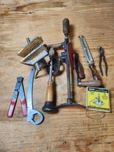 lot 520 image: Hand Tools Lot