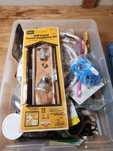 lot 538 image: Plumbing Supplies Bundle