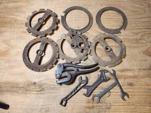 lot 560 image: Lot Antique Machinery Parts Gears Wrenches and Pulley Components