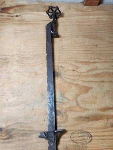 lot 567 image: Vintage Woodworking Large Clamp