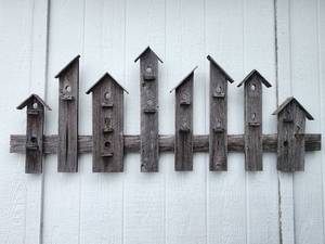 lot 607 image: Rustic Reclaimed Barn Wood Birdhouse Wall Hang