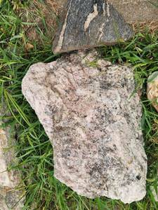 lot 619 image: Natural Decorative Landscape Rocks Lot of 2