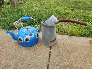 lot 620 image: Garden Decor Lot Painted Teapot Vintage Watering Can