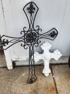 lot 622 image: Decorative Cross Pair Black Iron and White Ornamental&nbsp