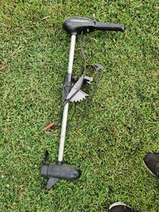 lot 698 image: MotorGuide PowerSeries 22 Thrust 12V Trolling Motor