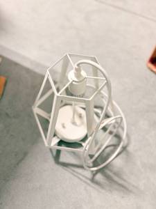 lot 489 image: White Geometric Pendant Light Fixture Model LT281500TX - Retail $0
