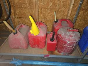 lot 6280 image: Red Plastic Fuel Cans & Storage Containers (Qty 4)