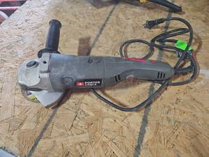 lot 6163 image: Porter-Cable 4.5in Angle Grinder - Model PC750AG