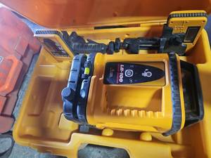 lot 6171 image: Laser Alignment Laser Beacon - Model LB-100