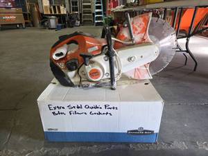 lot 6188 image: STIHL Concrete Cut-Off Saw w Extra Parts - Model TS420