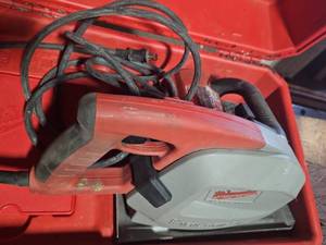 lot 6209 image: Milwaukee Heavy-Duty Metal Cutting Saw - Model SKSM1