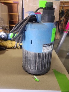 lot 6236 image: Master Plumber 12 HP Submersible Utility Pump - Model 540114