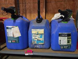 lot 6276 image: 5 Gallon Gas Cans - Set of 3