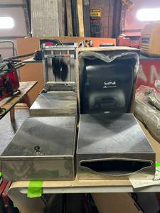 lot 6273 image: Paper Towel Dispensers
