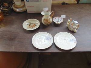 lot 3494 image: Decor Assortment - Easter Plates