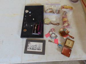 lot 3516 image: Rings - Vintage Watch - Assorted beads and More
